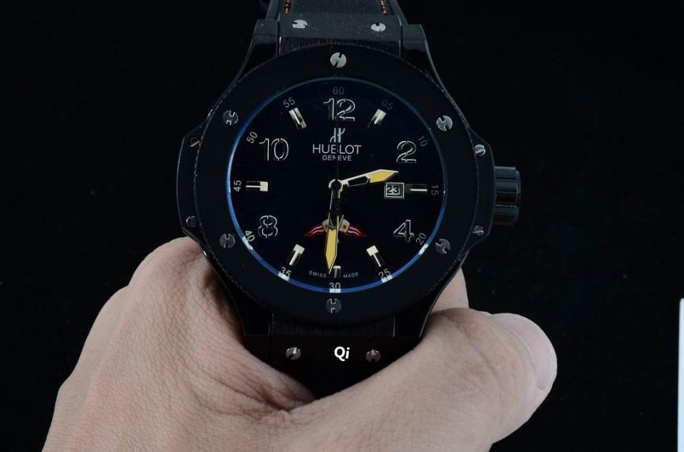 HUBLOT GENEVE Watch 90